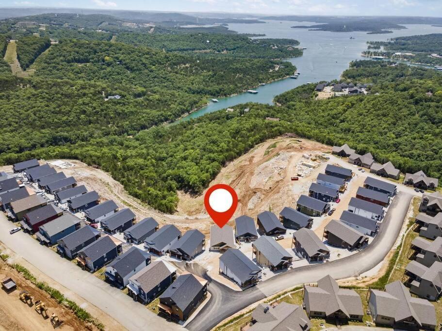 The Lake Fish-Amazing Views-Sleeps 24-Indoor-Outdoor Pools Branson Exterior foto